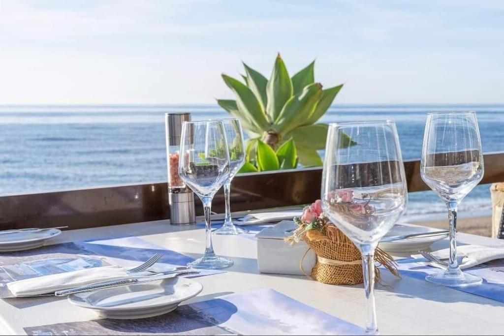 Lux. Frontbeach-Terrace. 5 Pools.Tv. 2 A.C.Netflix Benalmádena Exterior foto