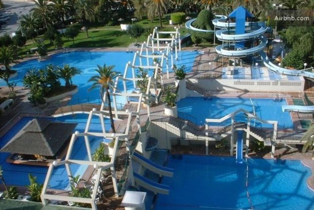 Lux. Frontbeach-Terrace. 5 Pools.Tv. 2 A.C.Netflix Benalmádena Exterior foto