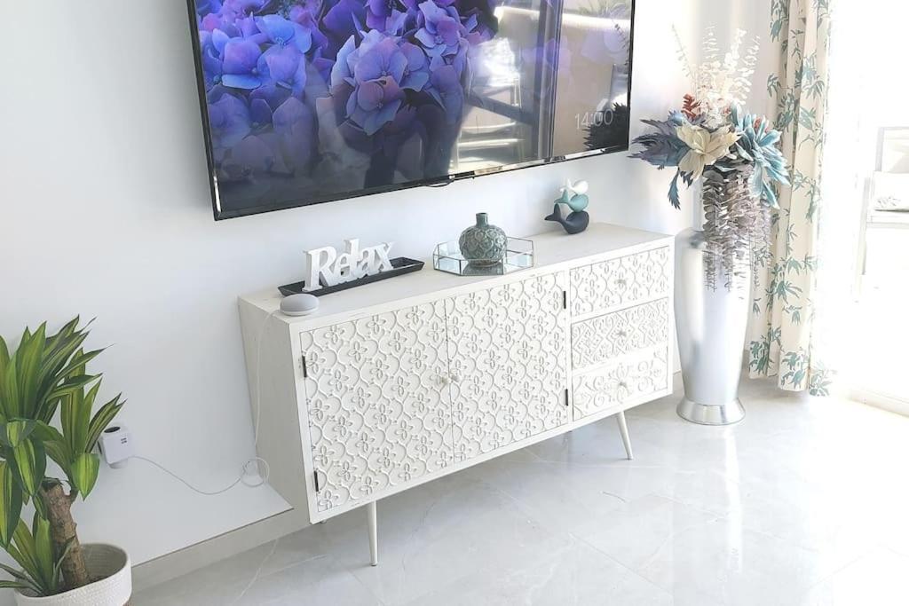 Lux. Frontbeach-Terrace. 5 Pools.Tv. 2 A.C.Netflix Benalmádena Exterior foto