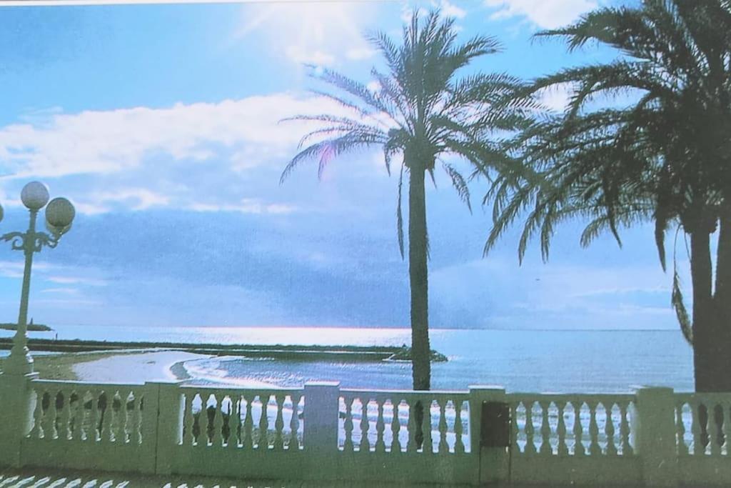 Lux. Frontbeach-Terrace. 5 Pools.Tv. 2 A.C.Netflix Benalmádena Exterior foto