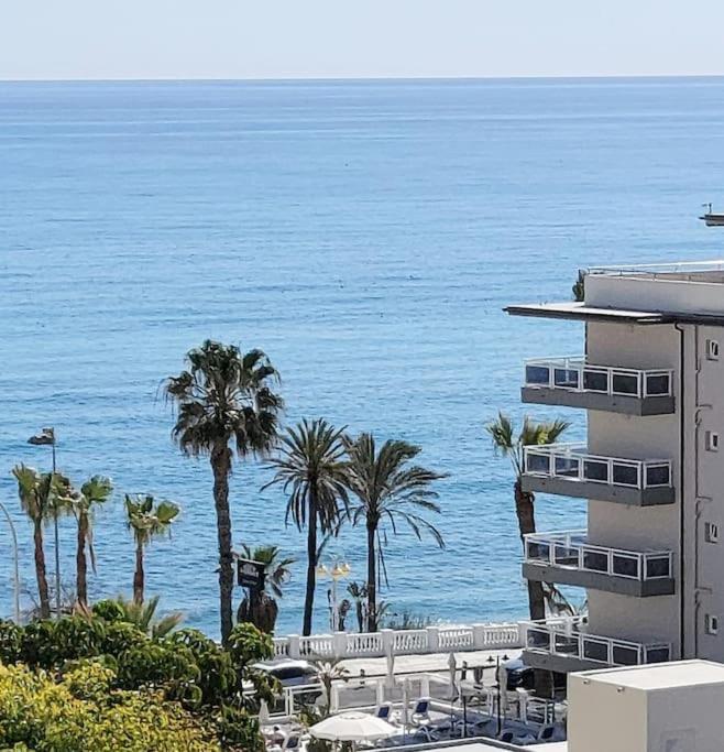 Lux. Frontbeach-Terrace. 5 Pools.Tv. 2 A.C.Netflix Benalmádena Exterior foto