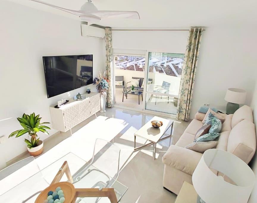 Lux. Frontbeach-Terrace. 5 Pools.Tv. 2 A.C.Netflix Benalmádena Exterior foto